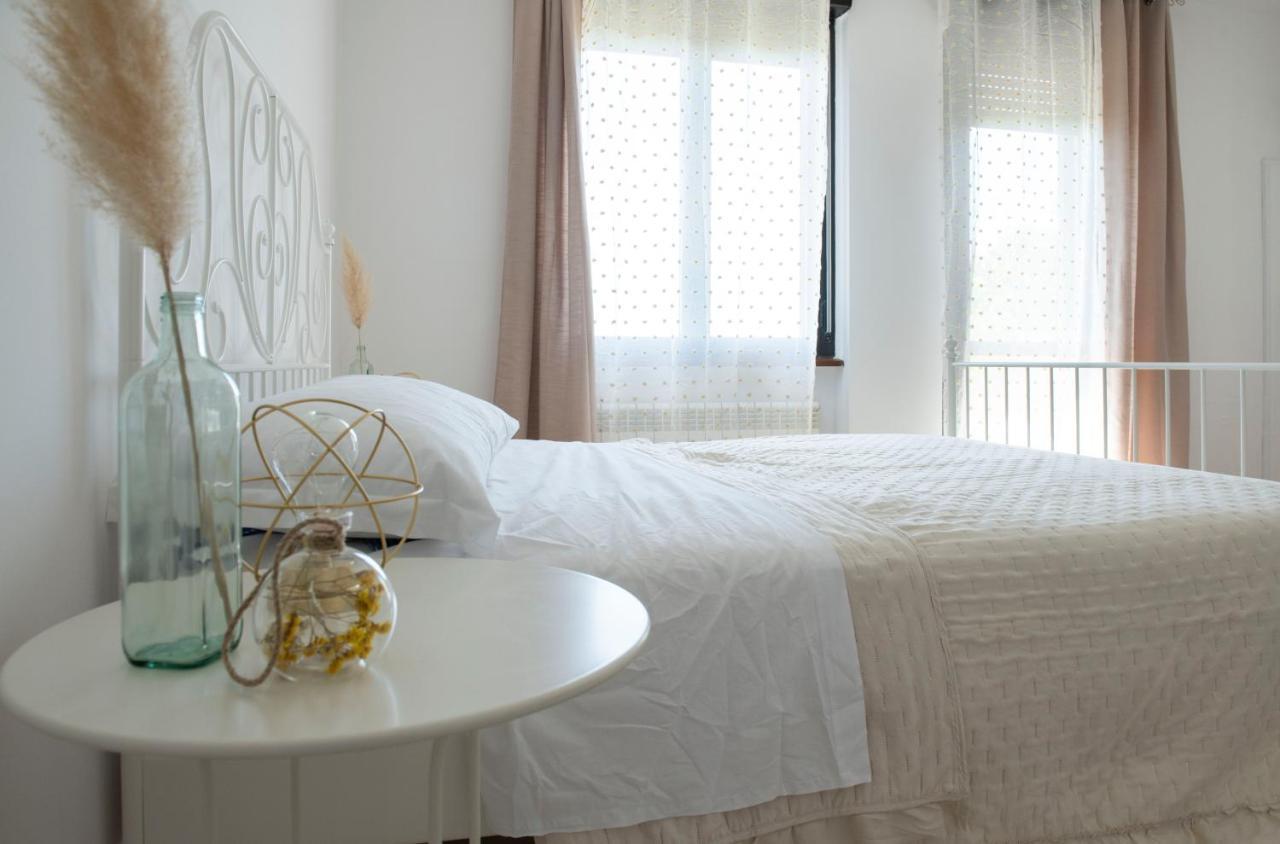 Mama Maja Bed & Breakfast Vacri Dış mekan fotoğraf